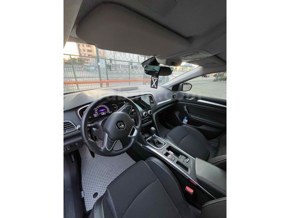 Sahibinden Renault Megane 1.3 TCe Icon 2024 Model 