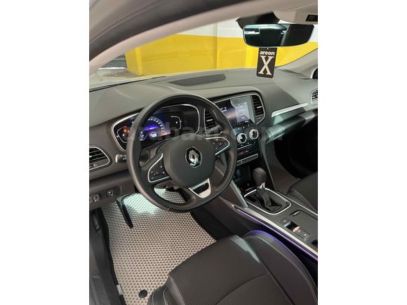 Sahibinden Renault Megane 1.3 TCe Icon 2024 Model 
