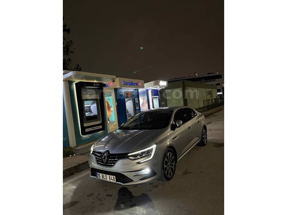 Sahibinden Renault Megane 1.3 TCe Icon 2024 Model 
