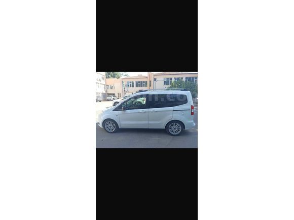 Memurdan Tertemiz Ford Courier Titanium  Ekstralı 