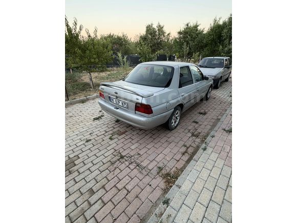Sahibinden Ford Escort 1.8 CLX 1996 Model Elazığ