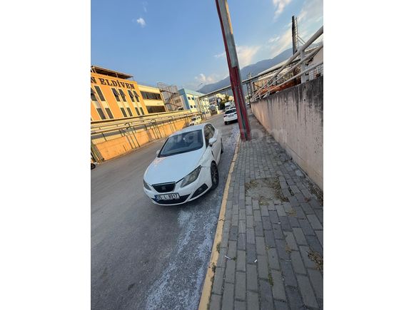 Sahibinden Seat Ibiza 1.4 Reference 2010 Model  295 km Beyaz