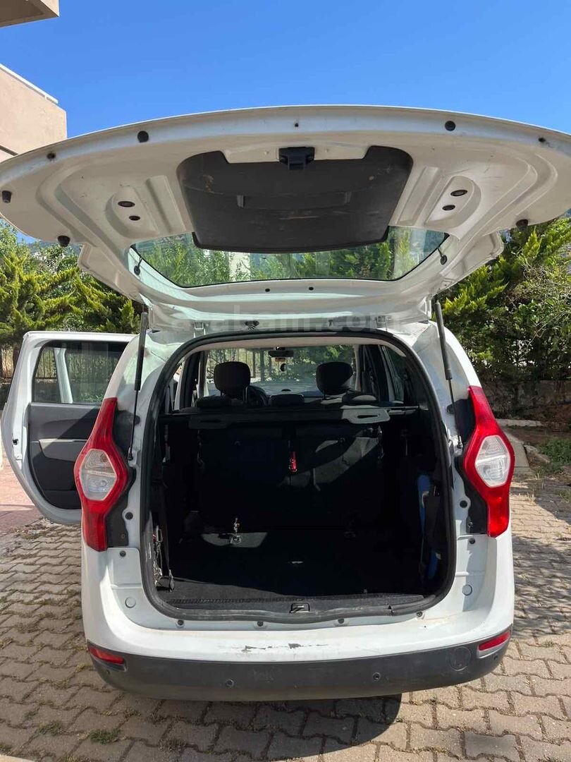 Galeriden Dacia Lodgy 1.5 dCi Laureate 2016 Model İzmir 375.000 km Beyaz 5