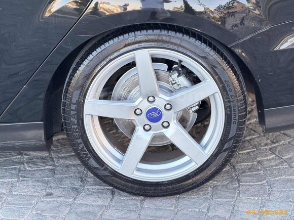 EMİR AUTO'dan FORD FOCUS 2015 ÇIKIŞLI 116 BİN KM