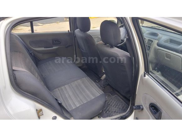 Sahibinden Renault Clio 1.4 Authentique 2004 Model
