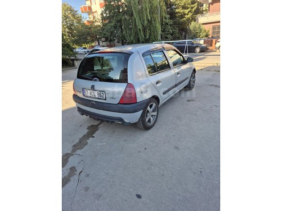Sahibinden Renault Clio 1.4 2001 Model
