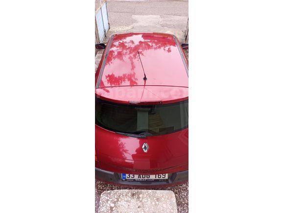 Sahibinden Renault Megane 1.6 Dynamique 2004 Model  250.000 km Kırmızı