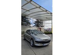 SAHİBİNDEN DEĞİŞENSİZ MÜKEMMEL KONDİSYONDA PEUGEOT 206