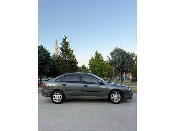 Sahibinden Renault Laguna 2.0 RXE 1998 Model