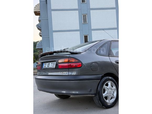 Sahibinden Renault Laguna 2.0 RXE 1998 Model