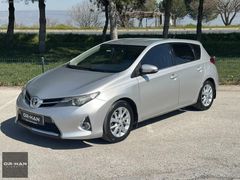 2015-AURİS-1.6 ADVANCE-MULTİDRİVE S-TAM OTOMATİK-12 TAKSİT