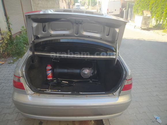 2006 klimalı full bakımlı Fiat Albea