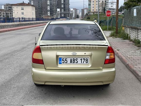 Sahibinden Hyundai Accent 1.5 GLX 2002 Model  242.000 km Sarı
