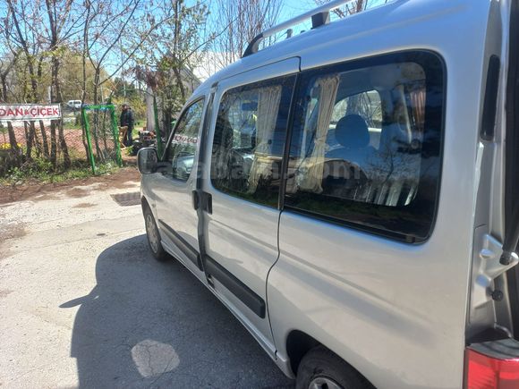 Sahibinden Peugeot Partner 1.9 D 2008 Model 