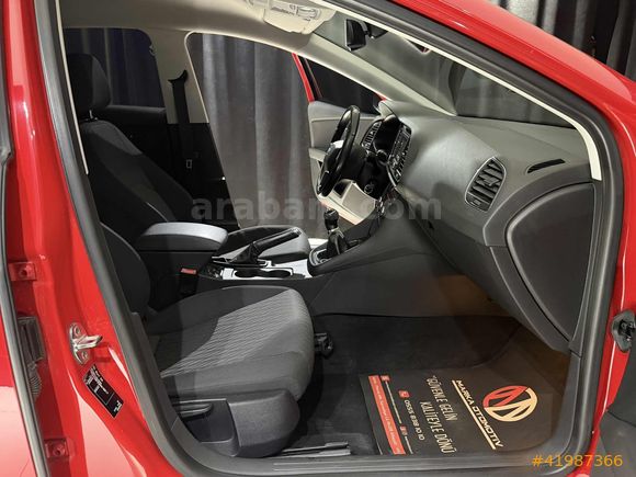 MARKA'DAN 2015 SEAT LEON 1.2 TSİ STYLE BAYRAK KIRMIZI