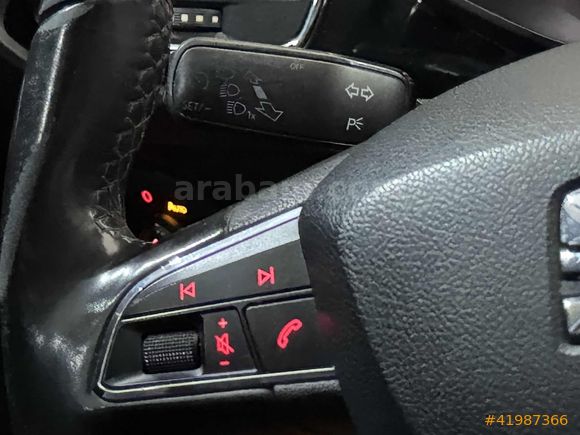 MARKA'DAN 2015 SEAT LEON 1.2 TSİ STYLE BAYRAK KIRMIZI