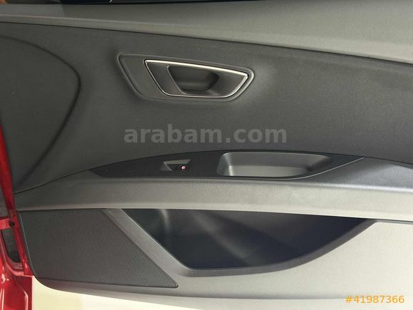 MARKA'DAN 2015 SEAT LEON 1.2 TSİ STYLE BAYRAK KIRMIZI