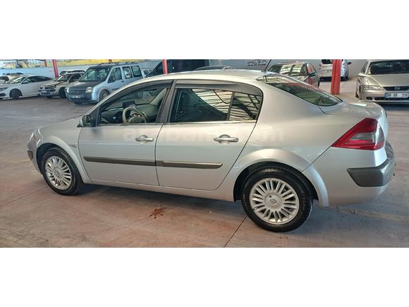 2008 megane 2