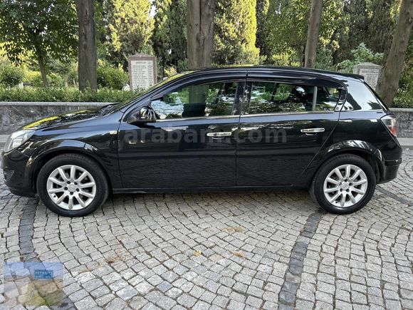 2012 MODEL OPEL ASTRA DİZEL OTOMATİK HARİKA TEMİZLİKTE