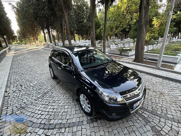 2012 MODEL OPEL ASTRA DİZEL OTOMATİK HARİKA TEMİZLİKTE