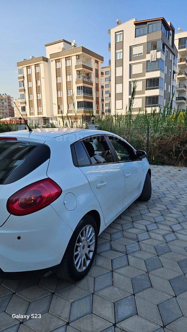 Sahibinden Fiat Bravo 1.4 Active Plus 2011 Model Mersin 133.000 km Beyaz 6