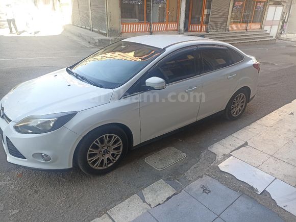 Sahibinden Ford Focus 1.6 TDCi Titanium 2013 Model