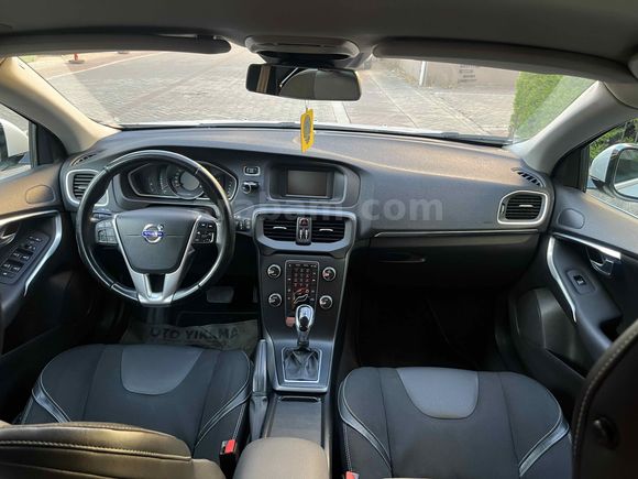 Sahibinden Volvo V40 1.6 D Advance 2013 Model 
