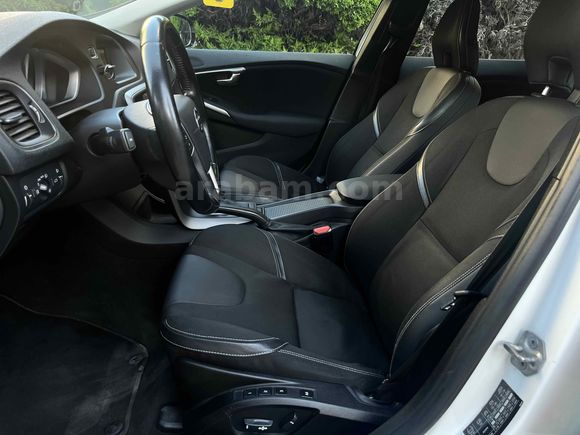 Sahibinden Volvo V40 1.6 D Advance 2013 Model 