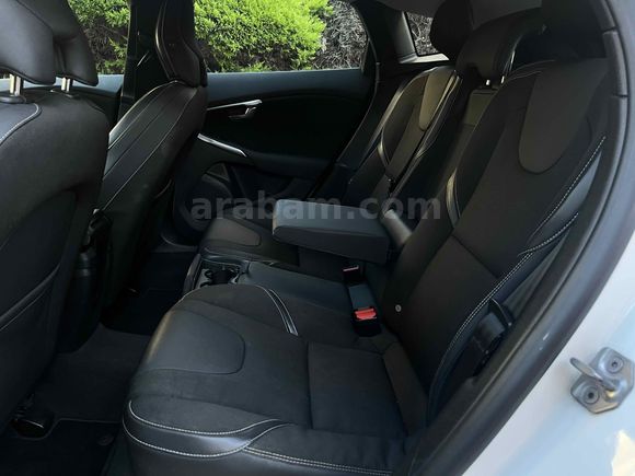Sahibinden Volvo V40 1.6 D Advance 2013 Model 
