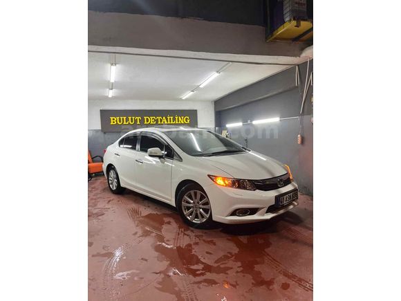 Sahibinden Honda Civic 1.6i VTEC Eco Elegance 2013 Model 
