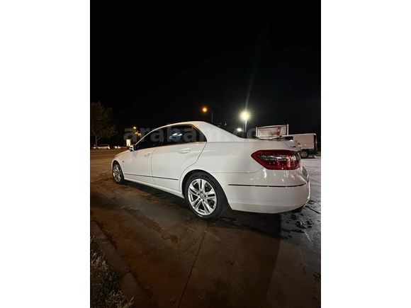 Sahibinden Mercedes - Benz E 200 CGI BlueEFFICIENCY Elegance 2012 Model 