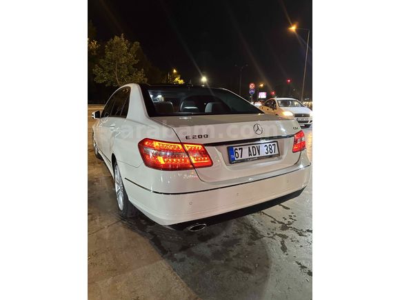 Sahibinden Mercedes - Benz E 200 CGI BlueEFFICIENCY Elegance 2012 Model 