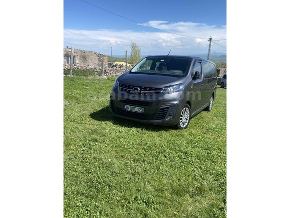 Sahibinden Opel Vivaro 2.0 CDTI Elegance XL 2023 Model 