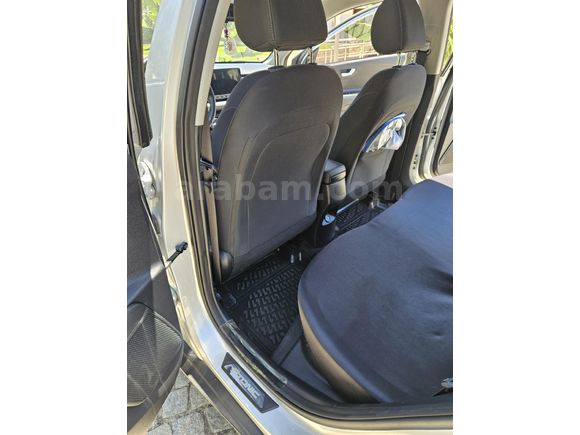 Sahibinden Kia Stonic 1.4 MPI Cool 2022 Model