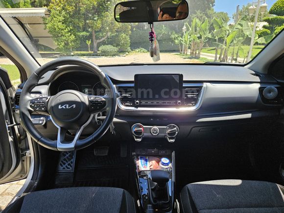 Sahibinden Kia Stonic 1.4 MPI Cool 2022 Model
