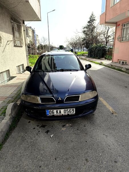 Sahibinden Mitsubishi Carisma 1.6 Avance 2000 Model İstanbul 369.000 km Lacivert