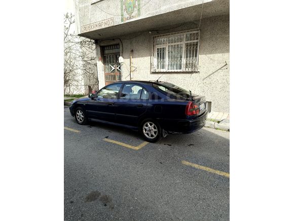 Sahibinden Mitsubishi Carisma 1.6 Avance 2000 Model