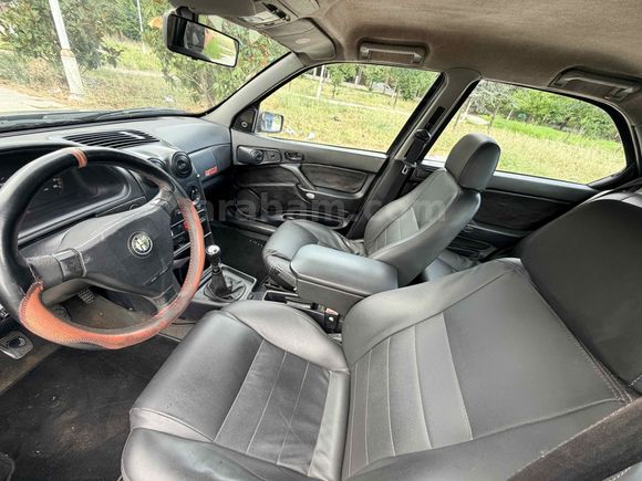 ÇOK TEMİZ YENİ MUAYENELİ ALFA ROMEO  146 