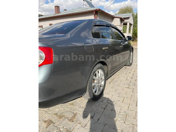 Sahibinden Volkswagen Jetta 1.4 TSi Midline 2010 Model 