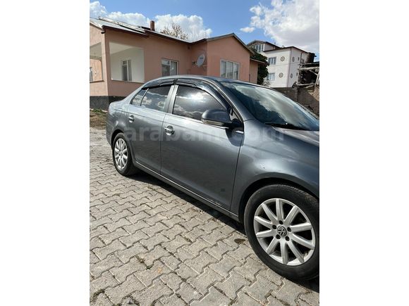 Sahibinden Volkswagen Jetta 1.4 TSi Midline 2010 Model 