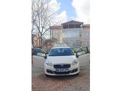 Sahibinden Fiat Linea 1.3 Multijet Pop 2017 Model  131.000 km Beyaz