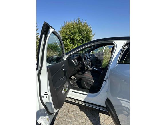 Sahibinden Renault Captur 1.3 TCe RS Line 2023 Model 