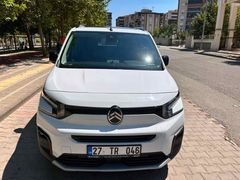 ilk Sahibinden Citroen Berlingo 1.5 BlueHDI Max 2025 Model ÖZEL PLAKA 