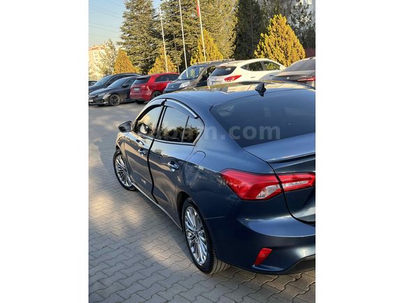 Sahibinden Ford Focus 1.5 Ti-VCT Trend X 2021 Model 