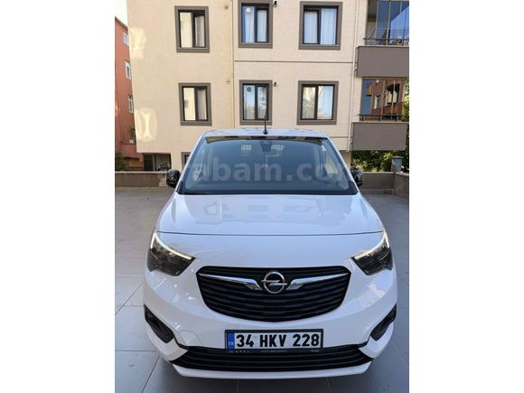 Acil satılık Opel Combo xl yetkili servis bakımlı bu ay bitiyor garantisi