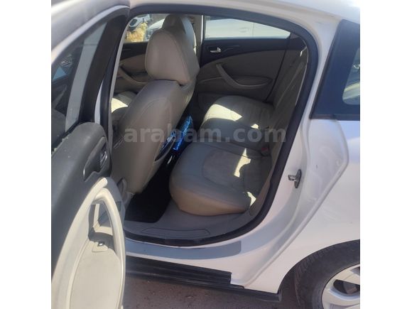 Sahibinden Citroen C5 1.6 e HDi Dynamique 2011 Model  210.000 km Beyaz