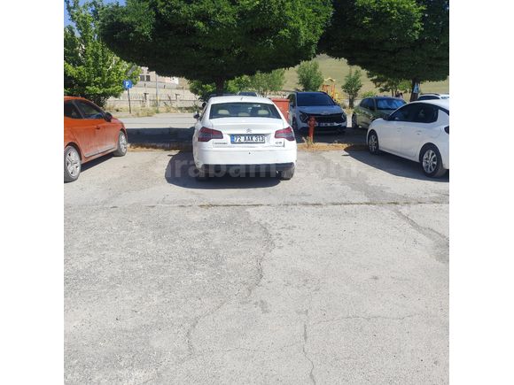 Sahibinden Citroen C5 1.6 e HDi Dynamique 2011 Model  210.000 km Beyaz