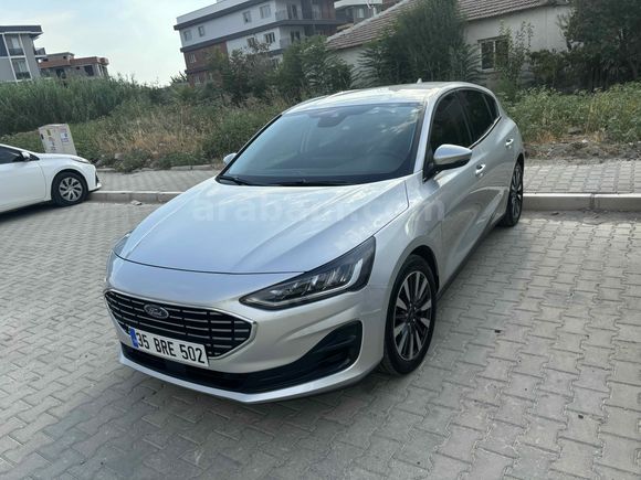 Sahibinden tertemiz değişensiz düşük km hatchback focus
