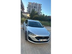 Sahibinden tertemiz değişensiz düşük km hatchback focus