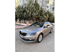 Memurdan Temiz Cam Tavan Octavia